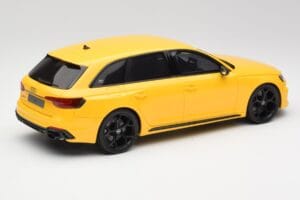 Audi RS4 B9 Avant 25. Jubileja Vegas Dzeltens GT Spirit 1:18 GT935 Sveķi — attēls 2 no 6