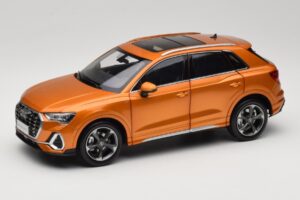 Audi Q3 F3 Orange Metallic Paudi Model 1:18 05962Q32019 Metāls