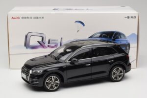 Audi Q5L FY Melns Paudi Model 1:18 26732 Metāls — attēls 8 no 8