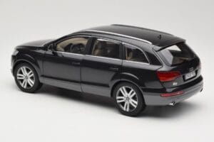 Audi Q7 4L Lava Grey Minichamps 1:18 5010507625 Metāls — attēls 7 no 8