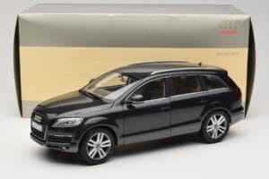 Audi Q7 4L Lava Grey Minichamps 1:18 5010507625 Metāls — attēls 8 no 8