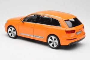 Audi Q7 4M Oranžs Metallic Minichamps 1:18 110014004 Metāls — attēls 7 no 8