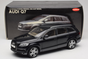 Audi Q7 Melns Kyosho 1:18 09221BK Metāls — attēls 8 no 8