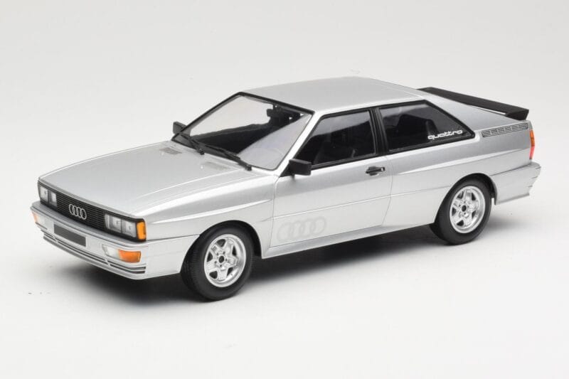 Audi Quattro B2 Sudrabs Minichamps 1:18 155016122 Metāls