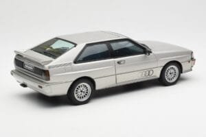Audi Quattro LWB Sudrabs AUTOart 1:18 70303 Metāls — attēls 3 no 8