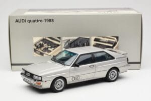 Audi Quattro LWB Sudrabs AUTOart 1:18 70303 Metāls — attēls 8 no 8