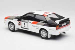 Audi Quattro #5 H. Mikkola / A. Hertz 1000 Lakes Rally 1982 IXO 1:18 18RMC094B Metāls — attēls 5 no 6
