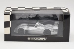 Audi R10 Concept Ice Sudrabs Metallic Minichamps 1:43 AUDI001 Metāls — attēls 4 no 4