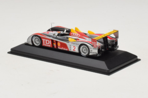 Audi R10 TDI LMP1 #2 R. Capello / T. Kristensen 2007 Minichamps 1:43 400071602 Metāls — attēls 3 no 4