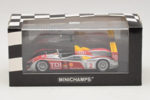 Audi R10 TDI LMP1 #2 R. Capello / T. Kristensen 2007 Minichamps 1:43 400071602 Metāls — attēls 4 no 4