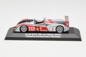 Audi R10 TDI LMP1 #2 R. Capello / T. Kristensen / A. McNish 24 Hours of Le Mans 2007 Minichamps 1:43 5020700223 Metāls