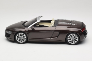 Audi R8 5.2 Spyder Teak Brown Kyosho 1:18 5010918525 Metāls — attēls 4 no 8