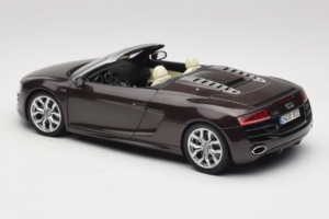 Audi R8 5.2 Spyder Teak Brown Kyosho 1:18 5010918525 Metāls — attēls 7 no 8
