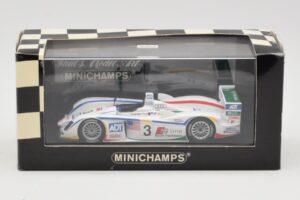 Audi R8 LMP1 #3 J. Lehto / M. Werner / T. Kristensen 24 Hours of Le Mans Winner 2005 Minichamps 1:43 400051303 Metāls — attēls 4 no 4