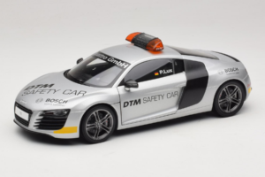 Audi R8 Safety Car 24 Hours of Le Mans 2008 Kyosho 1:18 09214DTM Metāls
