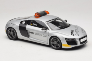 Audi R8 Safety Car 24 Hours of Le Mans 2008 Kyosho 1:18 09214DTM Metāls — attēls 6 no 8