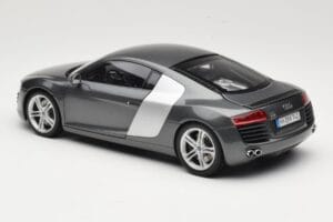 Audi R8 Type 42 4.2 Daytona Grey Kyosho 1:18 5010618425 Metāls — attēls 7 no 8