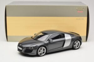 Audi R8 Type 42 4.2 Daytona Grey Kyosho 1:18 5010618425 Metāls — attēls 8 no 8