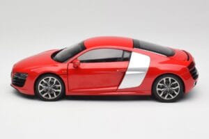 Audi R8 V10 Brilliant Sarkans Kyosho 1:18 09216RR Metāls — attēls 4 no 8
