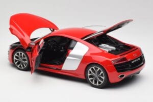Audi R8 V10 Brilliant Sarkans Kyosho 1:18 09216RR Metāls — attēls 5 no 8