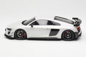 Audi R8 V10 GT RWD Pelēks GT Spirit 1:18 GT461 Sveķi — attēls 3 no 6