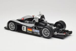 Audi R8R LMP #8 F. Biela / E. Pirro / D. Theys 24 Hours of Le Mans 1999 Maisto 1:18 538881 Metāls — attēls 5 no 8