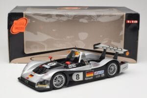 Audi R8R LMP #8 F. Biela / E. Pirro / D. Theys 24 Hours of Le Mans 1999 Maisto 1:18 538881 Metāls — attēls 8 no 8