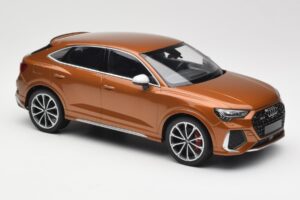Audi RS Q3 Sportback 8U Brown Metallic Minichamps 1:18 155018104 Metāls — attēls 4 no 6