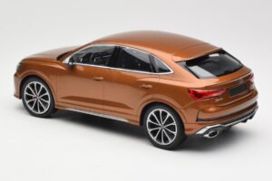 Audi RS Q3 Sportback 8U Brown Metallic Minichamps 1:18 155018104 Metāls — attēls 5 no 6