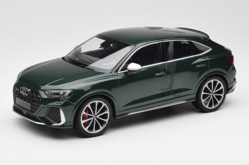 Audi RS Q3 Sportback 8U Green Metallic Minichamps 1:18 155018102 Metāls