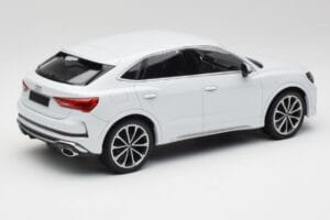 Audi RS Q3 F3 Sportback Glacier White Metallic Minichamps 1:18 155018105 Metāls — attēls 2 no 6