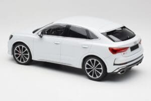 Audi RS Q3 F3 Sportback Glacier White Metallic Minichamps 1:18 155018105 Metāls — attēls 5 no 6