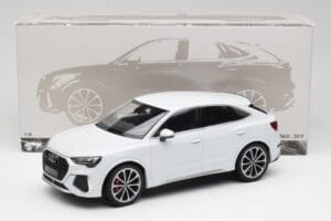 Audi RS Q3 F3 Sportback Glacier White Metallic Minichamps 1:18 155018105 Metāls — attēls 6 no 6