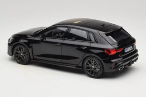 Audi RS3 8Y Sportback Myth Black Norev 1:18 188388 Metāls — attēls 7 no 8