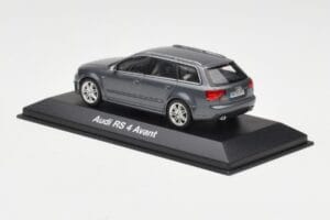 Audi RS4 B7 Avant Pelēks Minichamps 1:43 5010509223 Metāls — attēls 3 no 4
