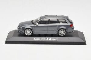 Audi RS4 B7 Avant Pelēks Minichamps 1:43 5010509223 Metāls