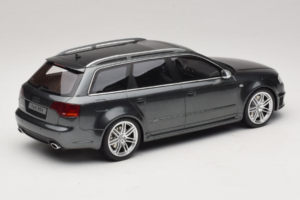 Audi RS4 B7 Pelēks Otto 1:18 OT721 Sveķi — attēls 2 no 6