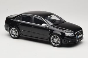 Audi RS4 B7 Sedan Phantom Black Minichamps 1:18 5010509115 Metāls — attēls 6 no 8