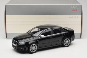 Audi RS4 B7 Sedan Phantom Black Minichamps 1:18 5010509115 Metāls — attēls 8 no 8