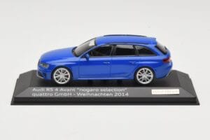 Audi RS4 B8 Avant Nogaro Blue Ziemassvētku Izlase 2014 Minichamps 1:43 AUDI003 Metāls