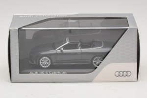 Audi RS5 B8 Kabriolets Daytona Gray Minichamps 1:43 5011215323 Metāls — attēls 4 no 4