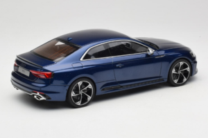 Audi RS5 B9 Coupe Zils GT Spirit 1:18 GT062 Sveķi — attēls 2 no 6