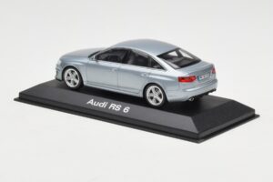 Audi RS6 C6 Monza Silver Minichamps 1:43 5010810113 Metāls — attēls 3 no 4
