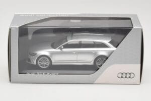 Audi RS6 C7 Avant Prisma Silver Minichamps 1:43 5011216213 Metāls — attēls 4 no 4