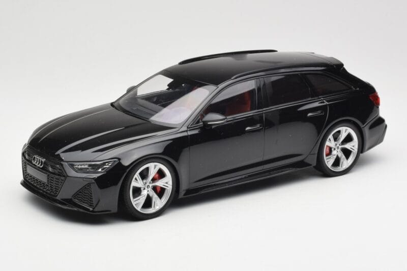 Audi RS6 C8 Avant Black Metallic Minichamps 1:18 155018014 Metāls