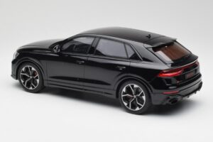 Audi RSQ8 Night Melns GT Spirit 1:18 GT305 Sveķi — attēls 5 no 6
