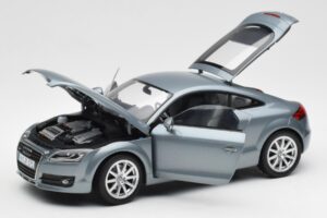Audi TT 8J Condor Pelēks Minichamps 1:18 5010500415 Metāls — attēls 2 no 8