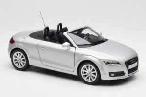 Audi TT 8J Roadster Gaiši Sudrabs Minichamps 1:18 5010500515 Metāls — attēls 6 no 8