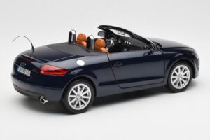 Audi TT 8J Roadster Dziļūdens Zils Minichamps 1:18 5010500525 Metāls — attēls 3 no 8