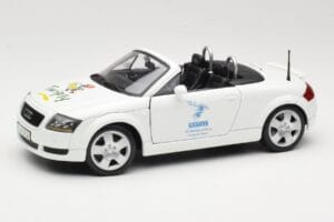 Audi TT 8N Kabriolets Balts Maisto 1:18 56065 Metāls